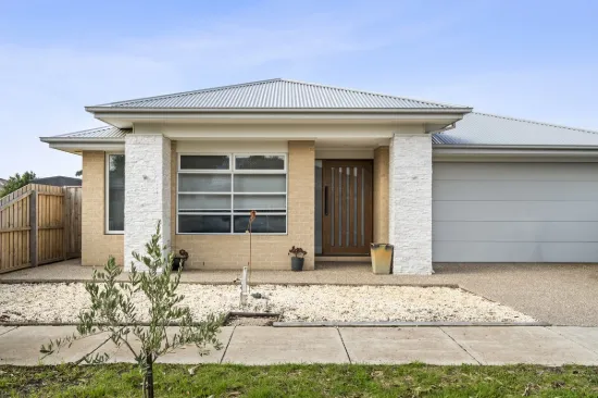 14 Golf View Street, St Leonards, Vic 3223