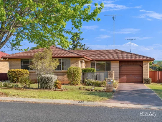 14 Hibiscus Drive, Centenary Heights, Qld 4350 - For Rent
