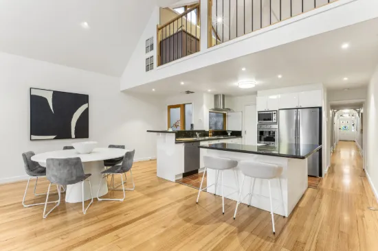 14 Lambeth Place, St Kilda, Vic 3182
