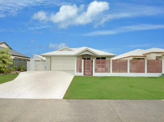 14 Lombok St, Parrearra, Qld 4575