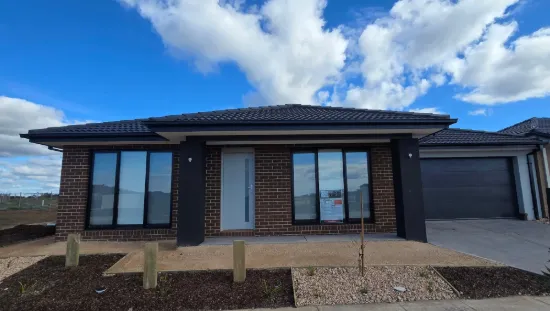14 Marsdenia St, Manor Lakes, Vic 3024