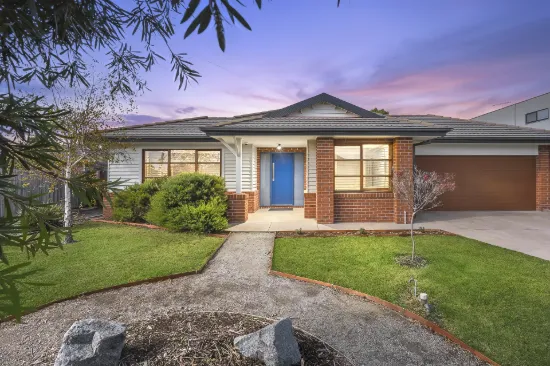 14 Martain Avenue, Lara, Vic 3212