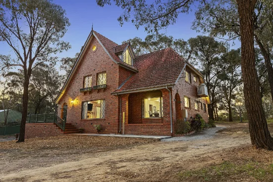 14 Masefield Street, Spring Gully, Vic 3550