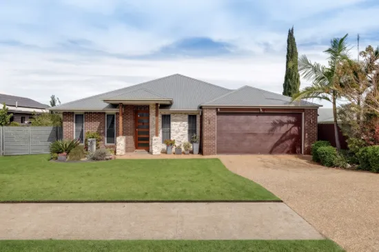 14 Mcgee Drive, Kearneys Spring, Qld 4350