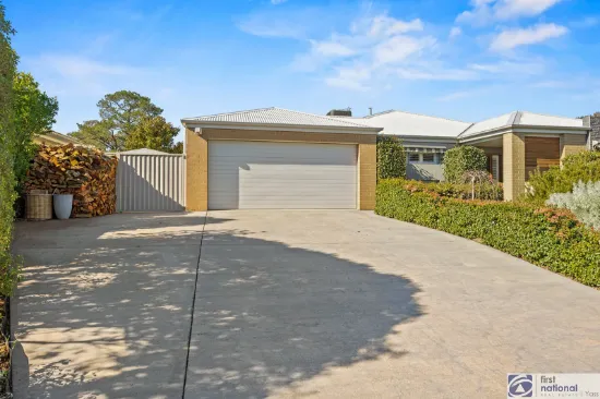 14 MCKENNA AVENUE, Yass, NSW 2582