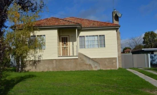 14 McKenzie Place, Bathurst, NSW 2795