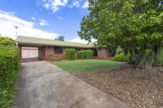 14 Moselle Court, Wilsonton Heights, Qld 4350