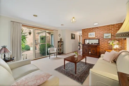 14 Nairn Place, Macquarie, ACT 2614