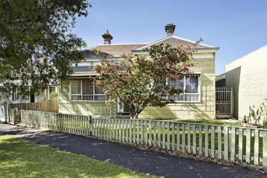 14 Napier Crescent, Essendon, Vic 3040