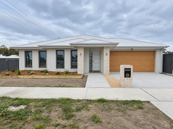 14 Newlands Drive, Paynesville, Vic 3880