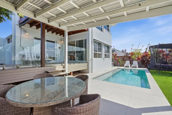 14 Nollamara Drive, Elanora, Qld 4221 - For Sale