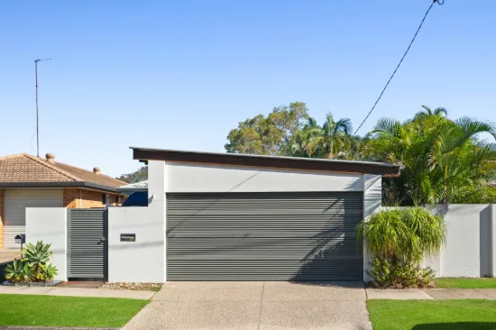 14 Paradise Avenue, Miami, Qld 4220