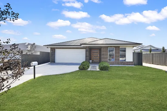 14 Pasture Place, Lochinvar, NSW 2321