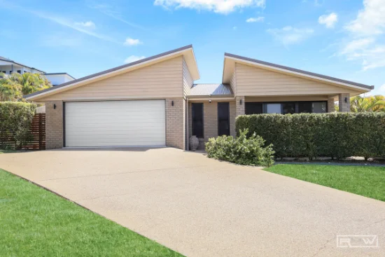 14 Priors Pocket, Pacific Heights, Qld 4703