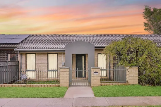 14 Salisbury Street, Casey, ACT 2913