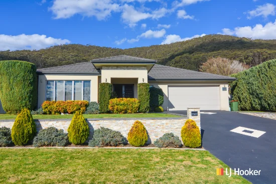 14 Sandalwood Drive, Lithgow, NSW 2790