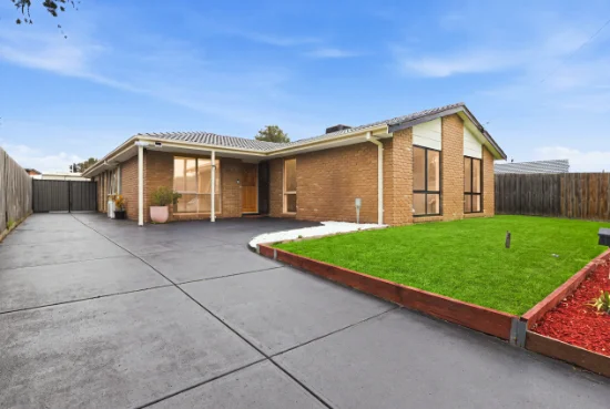 14 Sandfield Dr, Carrum Downs, Vic 3201 - For Rent