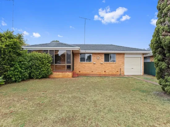 14 Shennan Street, Harristown, Qld 4350