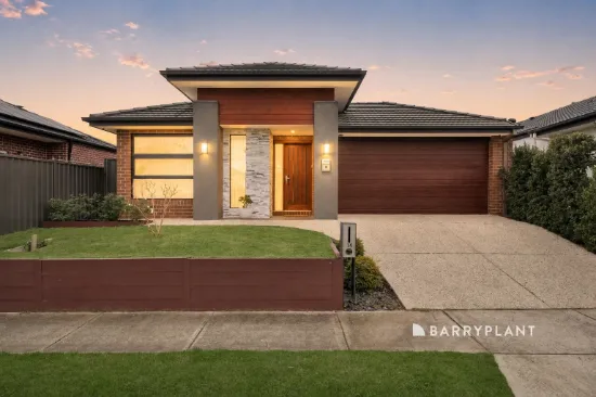 14 Stonehenge Place, Berwick, Vic 3806