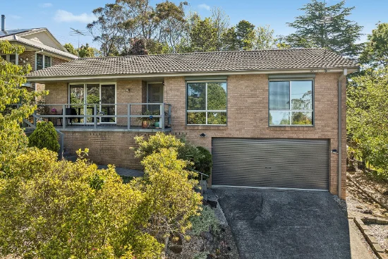 14 Tarella Road, Wentworth Falls, NSW 2782