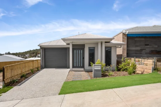 14 Teewah Street, White Rock, Qld 4306