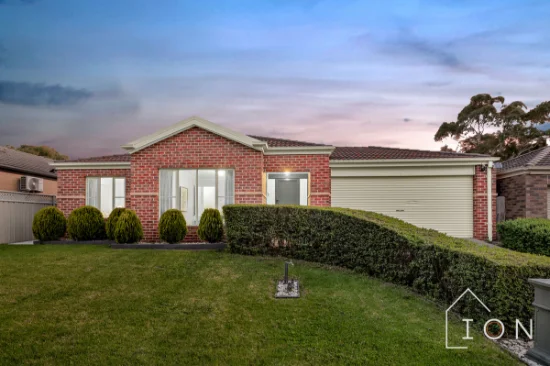 14 Thenford Close, Cranbourne East, Vic 3977 - For Sale