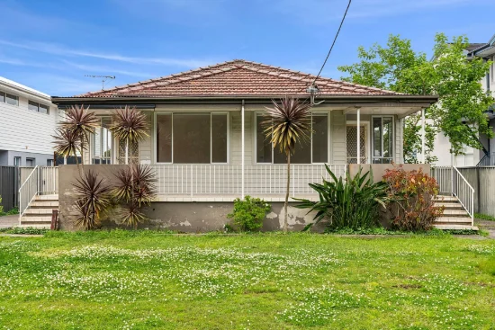 14 Tuggerah Pde, The Entrance, NSW 2261