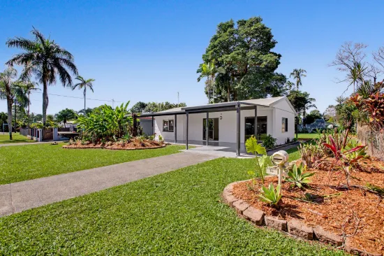 14 Universal Close, White Rock, Qld 4868