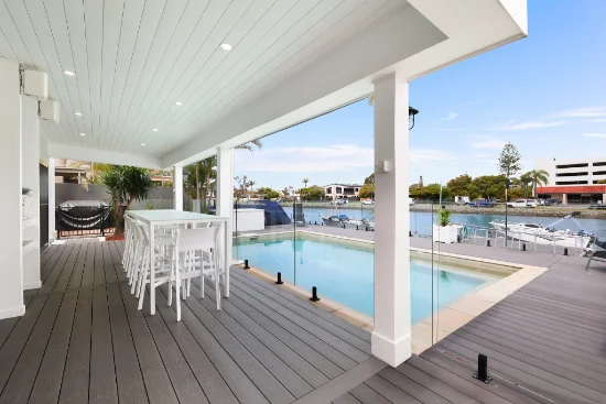 14 Vaggelas Crescent, Biggera Waters, Qld 4216