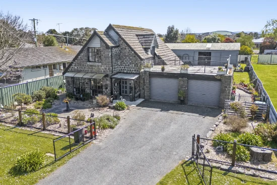 14 Walsh Street, Ballan, Vic 3342