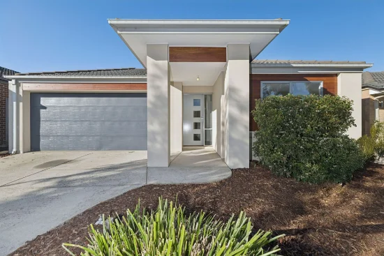 14 WATERGUM WAY, Wallan, Vic 3756