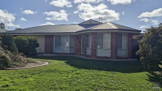 14 Wattle Drive, Numurkah, Vic 3636