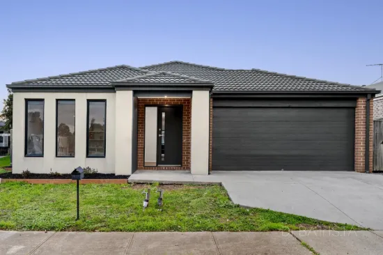 14 Whinfell Street, Mickleham, Vic 3064