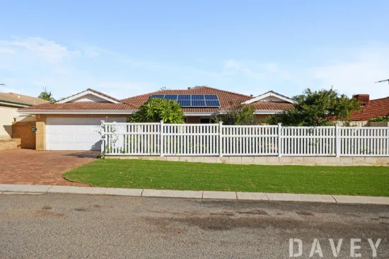 14 Wilmore Close, Woodvale, WA 6026