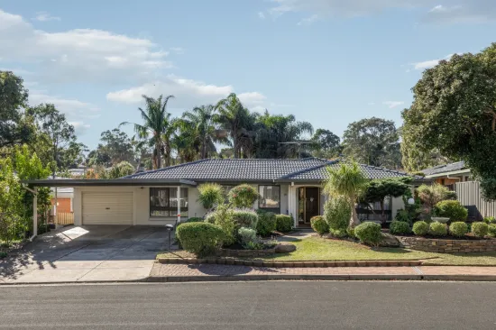 14 Woodlea Drive, Aberfoyle Park, SA 5159
