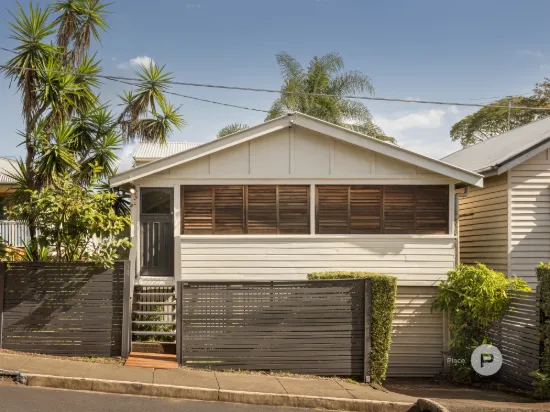 14 Young Street, Milton, Qld 4064