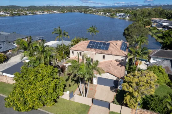 140 Honeyeater Drive, Burleigh Waters, Qld 4220