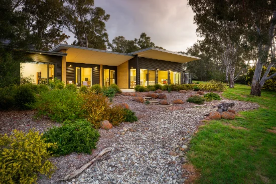 140 Vaughan Springs Road, Yapeen, Vic 3451