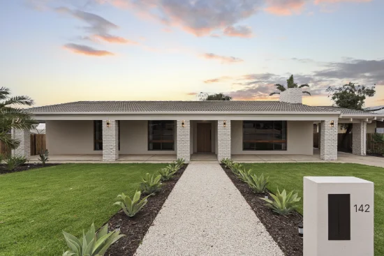 142 Bay Road, Moonta Bay, SA 5558 - For Sale