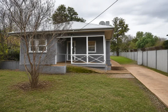 142 Maughan Street, Wellington, NSW 2820