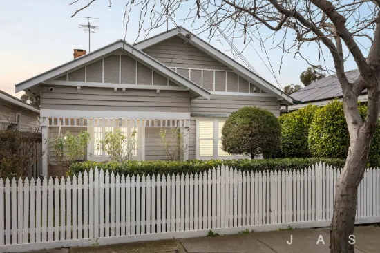 143 Empress Avenue, Kingsville, Vic 3012