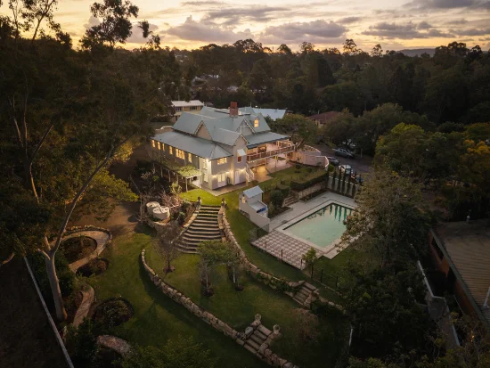 147 Lynne Grove Avenue, Corinda, Qld 4075