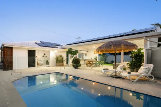 147 Mallawa Drive, Palm Beach, Qld 4221