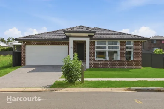 148 Hampshire Boulevard, Spring Farm, NSW 2570