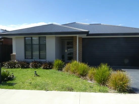 14a Ilfracombe Way, Paynesville, Vic 3880