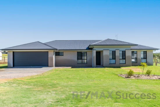 15 Aquila Drive, Meringandan West, Qld 4352