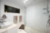 15 Ayrshire Avenue, Benowa QLD 4217-Image