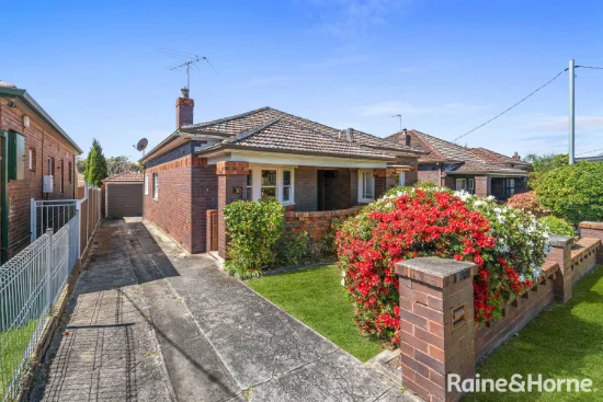 15 Bardwell Crescent, Earlwood, NSW 2206