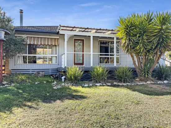 15 Barkly Street, Dunolly, Vic 3472