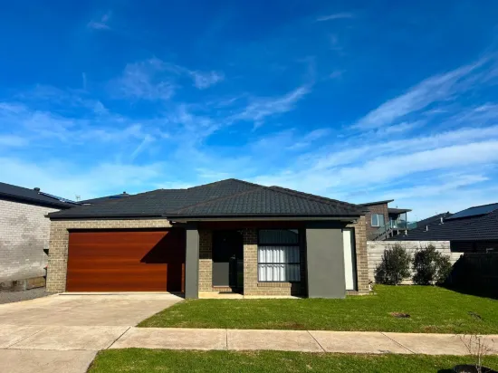 15 Bourne Boulevard, Dennington VIC 3280-Image
